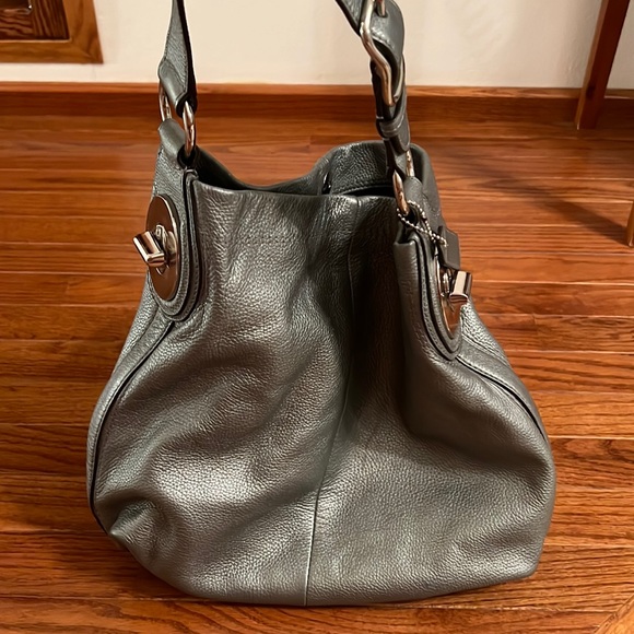 Purse - Picture 1 of 7